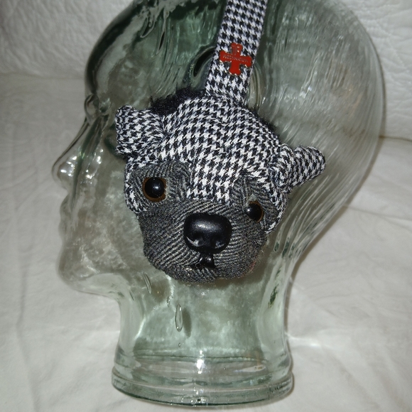FUZZYNATION " PUG " EAR MUFFS - Picture 5 of 10
